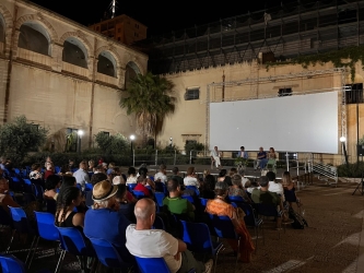 https://www.tp24.it/immagini_articoli/07-08-2026/a-marsala-il-paradiso-salvato-la-battaglia-che-fermo-la-raffineria-e-salvo-la-costa-250.jpg
