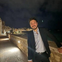 https://www.tp24.it/immagini_articoli/07-08-2026/sanita-il-governo-impugna-la-norma-anti-croce-m5s-vogliono-fermarci-250.jpg
