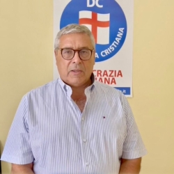 https://www.tp24.it/immagini_articoli/08-05-2026/corruzione-cuffaro-ha-chiesto-di-patteggiare-tre-anni-250.jpg