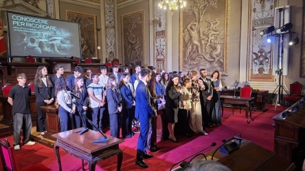 https://www.tp24.it/immagini_articoli/08-06-2026/il-processo-simulato-su-pizzolungo-all-ars-gli-studenti-raccontano-la-strage-e-la-giustizia-250.jpg