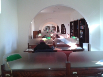https://www.tp24.it/immagini_articoli/08-07-2026/sicilia-dalla-regione-600mila-euro-a-sostegno-delle-biblioteche-dell-isola-250.jpg