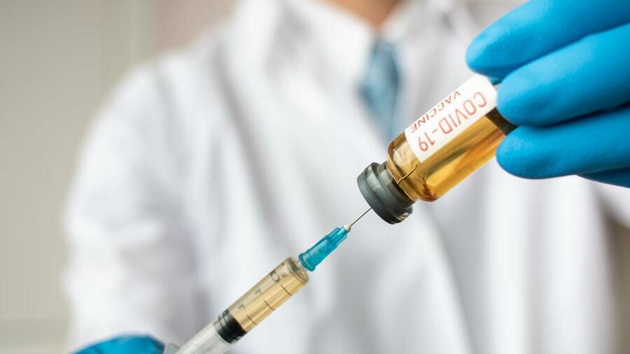 https://www.tp24.it/immagini_articoli/08-08-2025/1754676304-0-in-italia-nasce-il-nitag-il-gruppo-scientifico-per-i-vaccini-e-non-mancano-le-polemiche.jpg