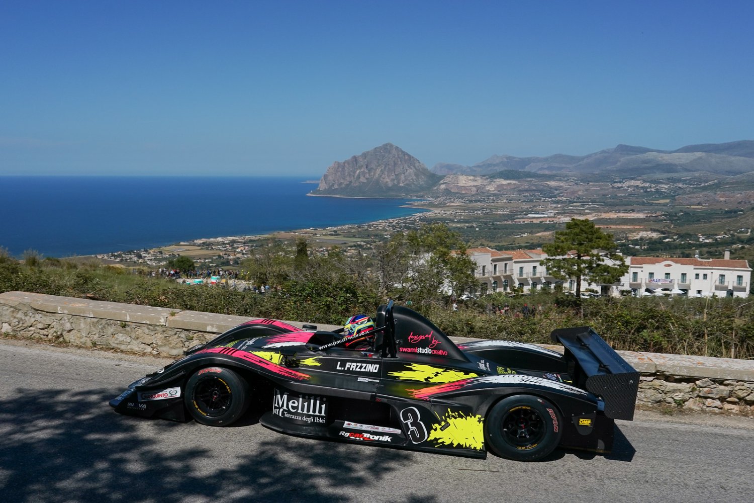 https://www.tp24.it/immagini_articoli/08-08-2026/1786199454-0-monte-erice-non-solo-piloti-italiani-iscritto-anche-un-pilota-austriaco.jpg