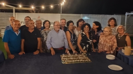 https://www.tp24.it/immagini_articoli/08-09-2026/marsala-gli-ex-studenti-della-vb-del-liceo-scientifico-insieme-dopo-50-anni-250.jpg