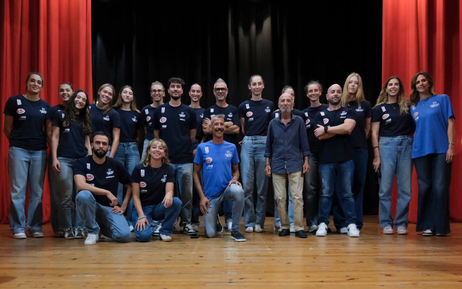 https://www.tp24.it/immagini_articoli/08-10-2026/1791454115-0-volley-la-sigel-seap-marsala-abbraccia-la-citta-al-teatro-sollima.jpg