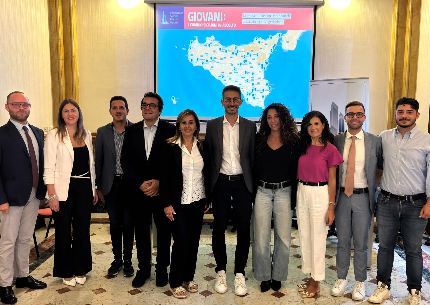 https://www.tp24.it/immagini_articoli/08-10-2026/1791458285-0-giovani-dall-anci-la-prima-rete-in-sicilia-di-sportelli-comunali-per-l-ascolto.jpg