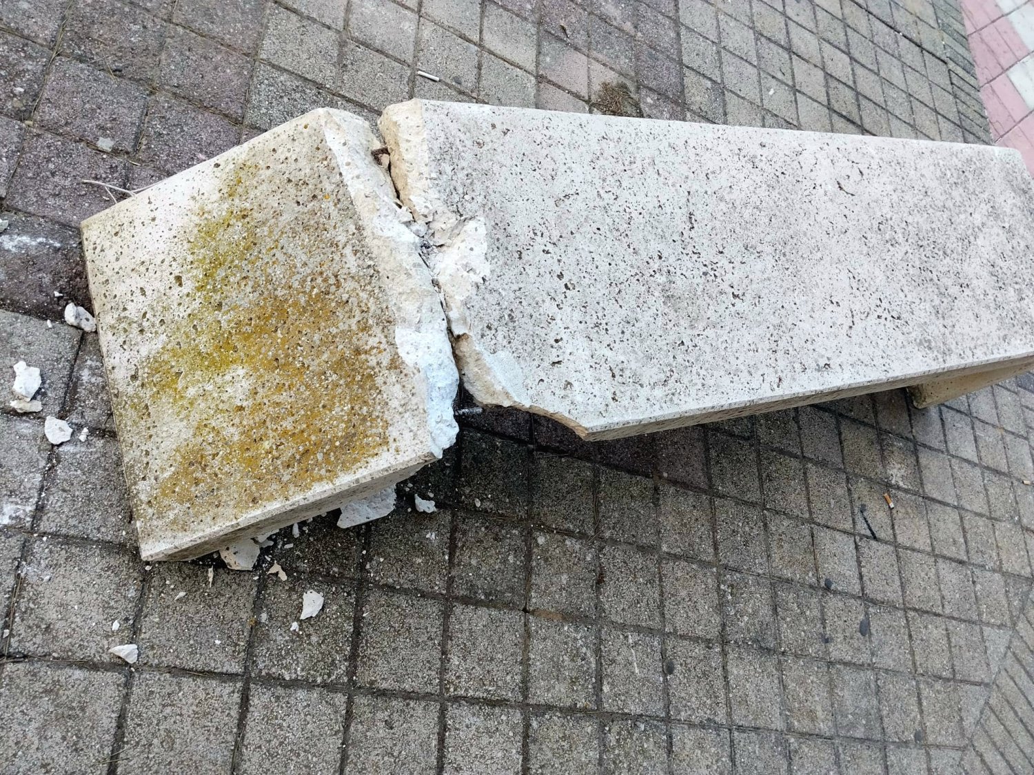 https://www.tp24.it/immagini_articoli/08-10-2026/1791482225-0-ancora-atti-vandalici-a-partanna-il-comune-mette-a-disposizione-i-filmati-della-videosorveglianza.jpg