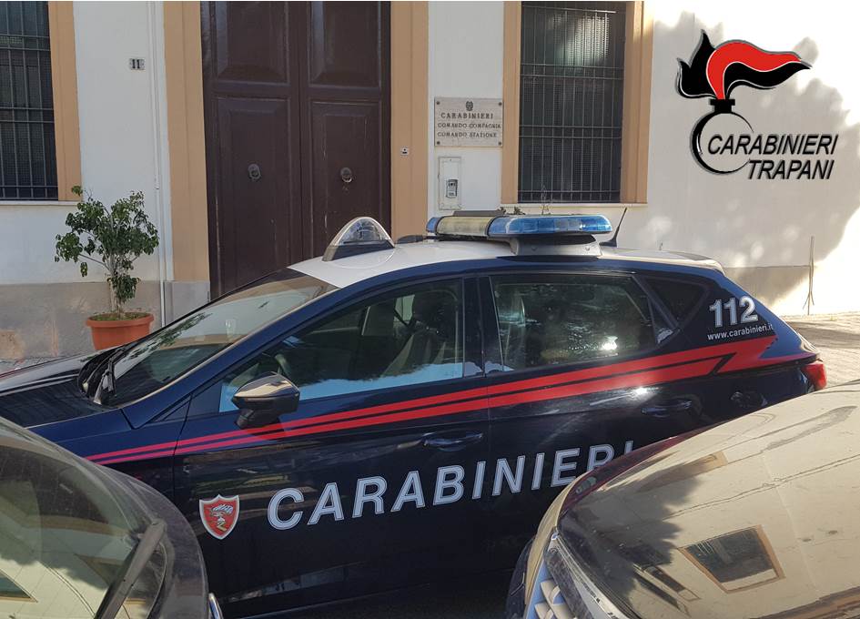 https://www.tp24.it/immagini_articoli/09-01-2025/1736414473-0-ruba-i-gioelli-della-casa-dove-lavora-arrestata-badante-ad-alcamo.jpg