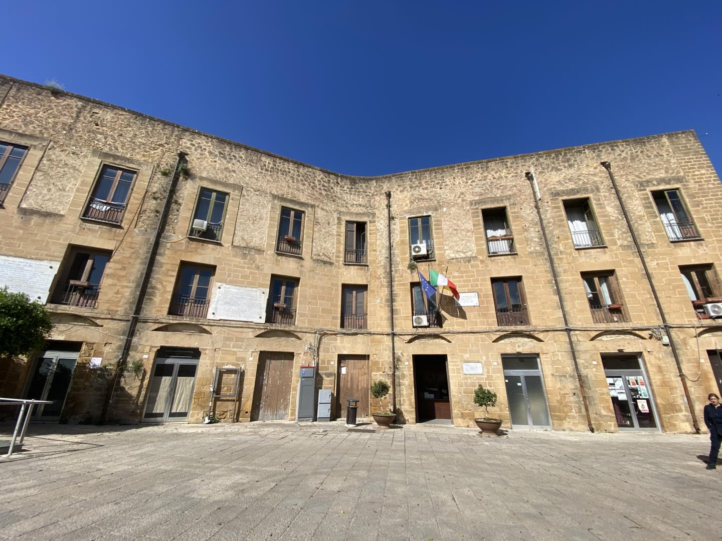https://www.tp24.it/immagini_articoli/09-05-2025/1746821236-0-palazzo-pignatelli-di-castelvetrano-alfano-quel-progetto-fu-avviato-da-noi.jpg