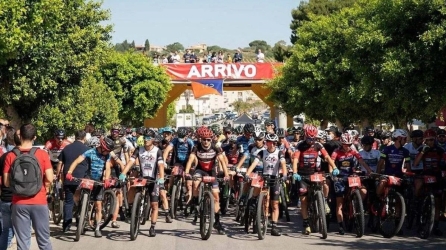 https://www.tp24.it/immagini_articoli/09-06-2026/mountain-bike-edizione-prestigiosa-la-12-gran-fondo-di-santa-ninfa-250.jpg