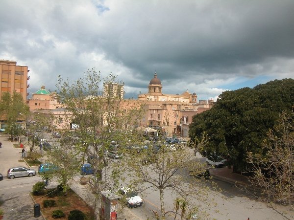https://www.tp24.it/immagini_articoli/09-07-2026/1783550989-0-marsala-che-fine-ha-fatto-il-progetto-di-riqualificazione-di-piazza-del-popolo.jpg