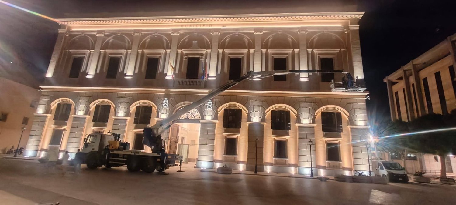 https://www.tp24.it/immagini_articoli/09-07-2026/1783581161-0-trapani-si-riaccende-palazzo-d-ali-come-e-rinato-il-il-cuore-del-comune.jpg
