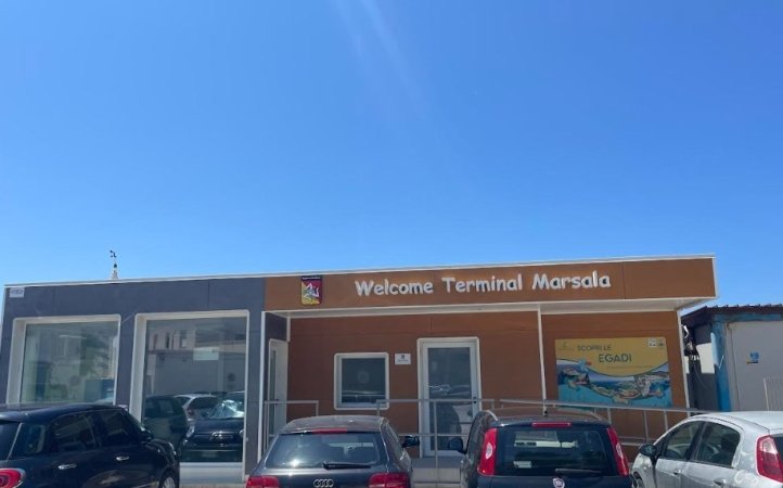 https://www.tp24.it/immagini_articoli/09-07-2026/1783584661-0-marsala-dopo-le-denunce-di-tp24-si-sblocca-il-welcome-terminal-del-porto-sara-affidato-a-liberty-lines.jpg