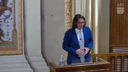 https://www.tp24.it/immagini_articoli/09-07-2026/addio-elezione-diretta-il-presidente-scelto-dall-ars-la-proposta-di-safina-che-agita-il-centrosinistra-250.jpg