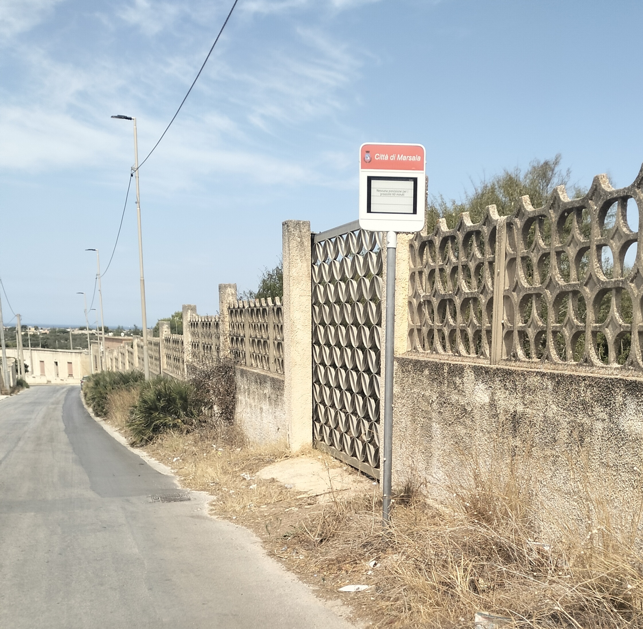https://www.tp24.it/immagini_articoli/09-09-2025/1757397873-0-marsala-fermate-degli-autobus-pericolose-in-periferia.jpg