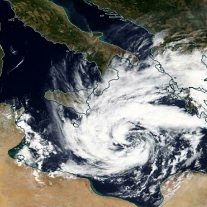 https://www.tp24.it/immagini_articoli/09-09-2026/1788935434-0-il-mediterraneo-e-bollente-fino-a-30-gradi-e-torna-lo-spettro-dei-medicane.jpg