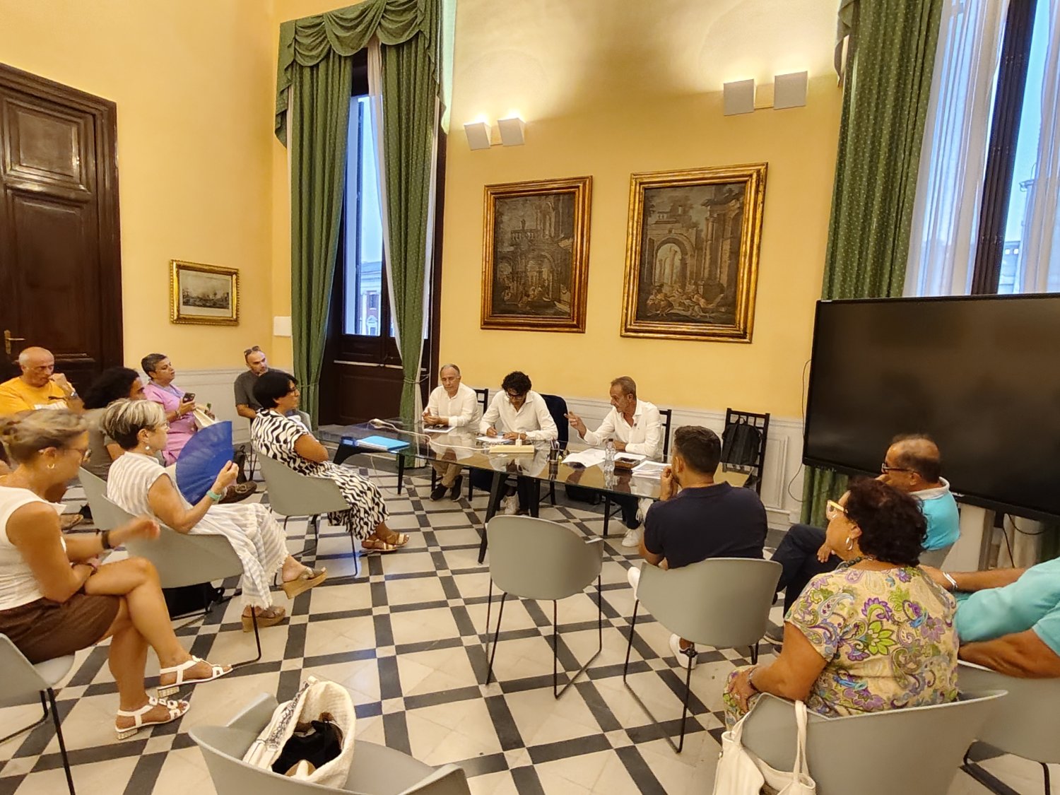 https://www.tp24.it/immagini_articoli/09-09-2026/1788947348-0-trapani-crisi-idrica-il-comitato-consegna-1-150-firme-al-sindaco-ora-vogliamo-risposte-scritte.jpg
