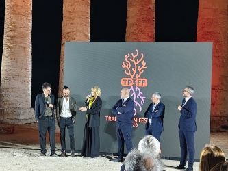 https://www.tp24.it/immagini_articoli/09-10-2026/segesta-trapani-film-festival-250.jpg