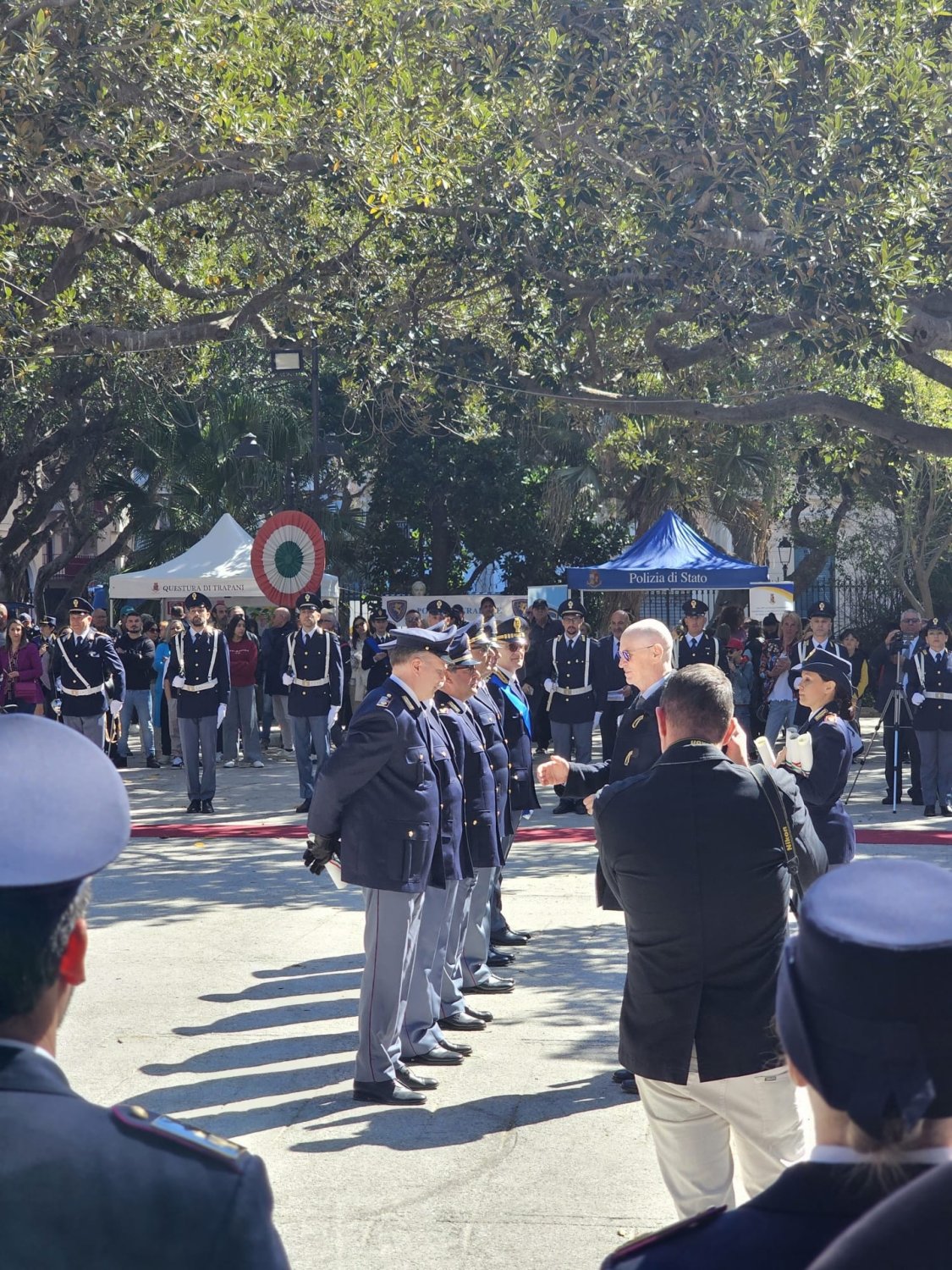 https://www.tp24.it/immagini_articoli/10-04-2026/1775833803-0-trapani-festa-della-polizia-storie-di-soccorso-indagini-e-vite-salvate.jpg