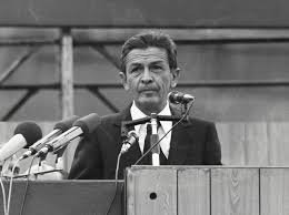 https://www.tp24.it/immagini_articoli/10-06-2026/1781071445-0-berlinguer-l-ultimo-leader-che-parlava-al-popolo.jpg