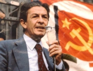 https://www.tp24.it/immagini_articoli/10-06-2026/berlinguer-l-ultimo-leader-che-parlava-al-popolo-250.jpg