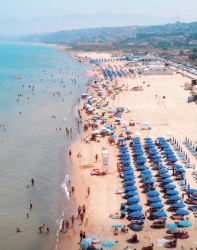 https://www.tp24.it/immagini_articoli/10-08-2026/ferragosto-a-castellammare-scatta-il-divieto-di-accendere-falo-e-campeggio-sulle-spiacce-250.jpg
