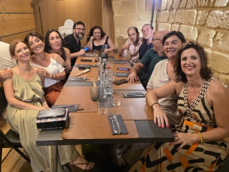 https://www.tp24.it/immagini_articoli/10-08-2026/marsala-30-anni-dopo-il-diploma-si-ritrovano-gli-studenti-della-vb-del-liceo-scientifico-250.jpg