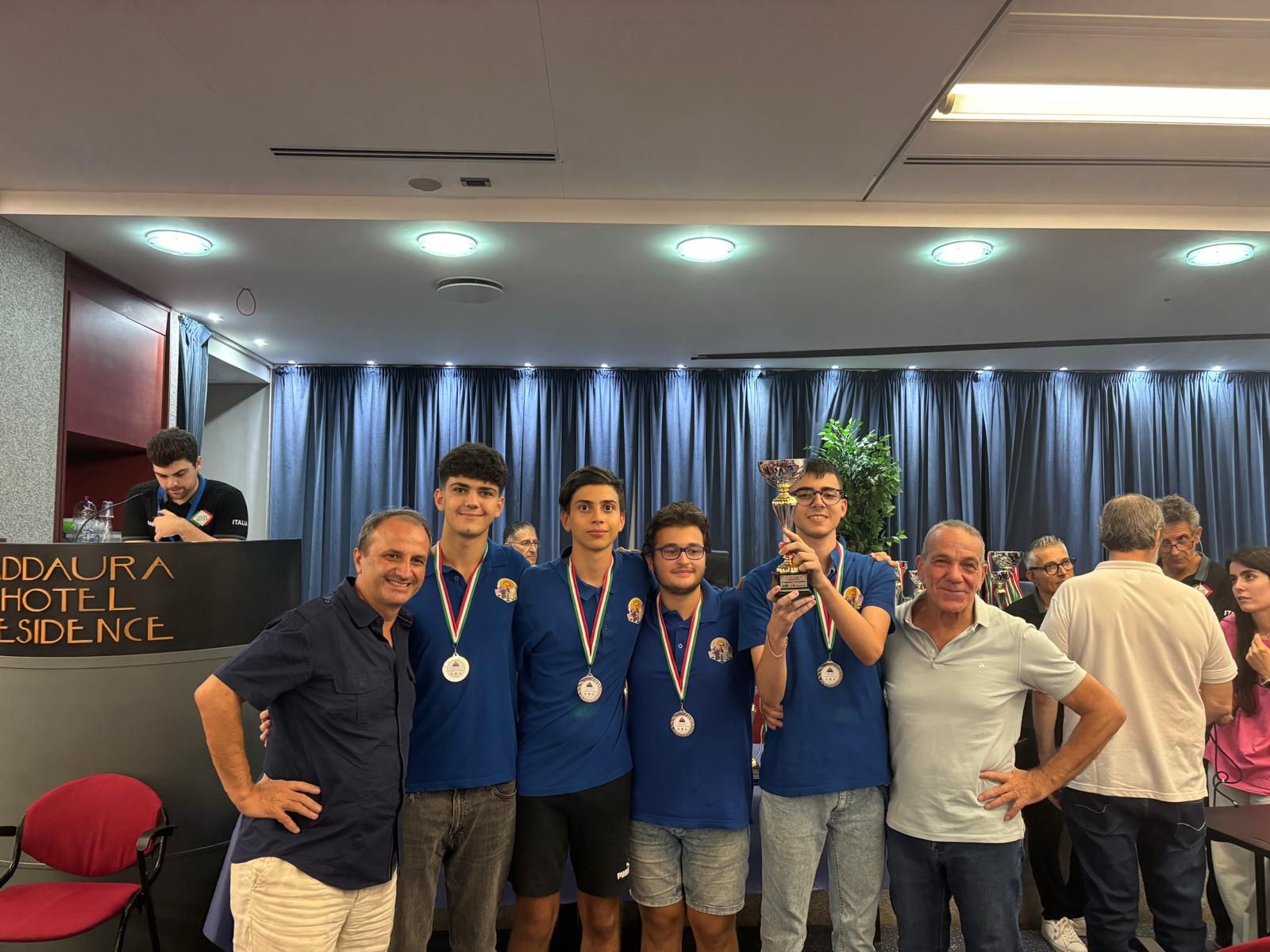 https://www.tp24.it/immagini_articoli/10-09-2025/1757515591-0-scacchi-brillano-i-giovani-della-lilybetana-al-campionato-italiano-a-squadre-u18.jpg
