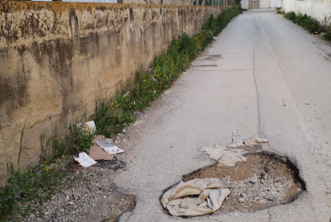 https://www.tp24.it/immagini_articoli/11-02-2026/marsala-e-le-sue-strade-piene-di-buche-le-gomme-bucate-e-l-asfalto-volatile-a-freddo-250.png