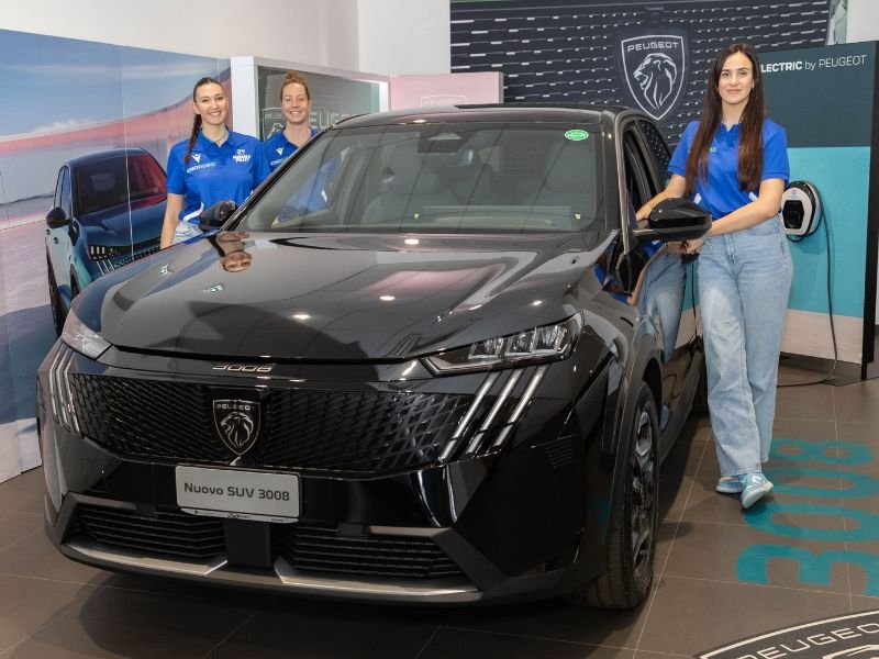 https://www.tp24.it/immagini_articoli/11-06-2026/1781173603-0-la-mobilita-peugeot-in-provincia-di-trapani-la-sfida-vinta-da-automondo.jpg