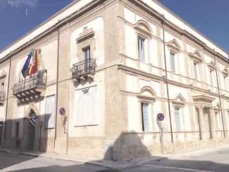 https://www.tp24.it/immagini_articoli/11-07-2026/partanna-ok-del-consiglio-comunale-alla-variazione-di-bilancio-ecco-dove-vanno-1-3-milioni-250.jpg