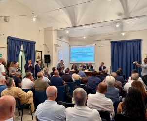 https://www.tp24.it/immagini_articoli/11-07-2026/transizione-energetica-a-trapani-il-confronto-su-rinnovabili-e-ricadute-sui-territori-250.jpg