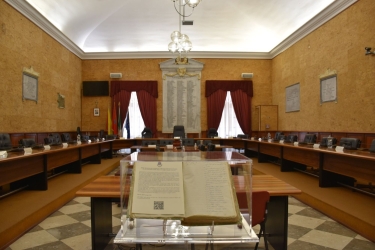 https://www.tp24.it/immagini_articoli/11-08-2026/commissioni-consiliari-a-marsala-va-in-scena-l-ostruzionismo-250.jpg