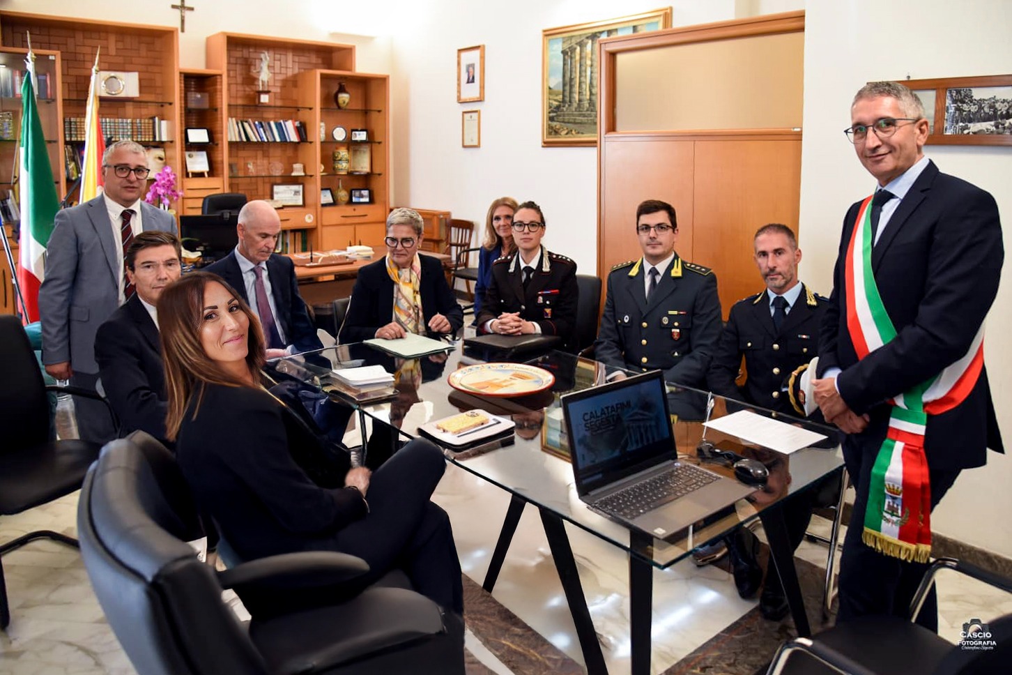 https://www.tp24.it/immagini_articoli/11-10-2025/1760198950-0-a-calatafimi-il-comitato-provinciale-ordine-e-sicurezza-su-criminalita-e-prevenzione.jpg