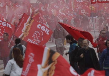 https://www.tp24.it/immagini_articoli/11-12-2025/sciopero-generale-della-cgil-da-trapani-a-palermo-in-piazza-per-lavoro-sanita-e-diritti-250.jpg