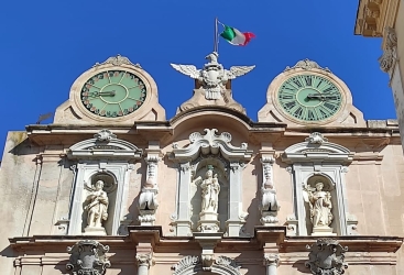 https://www.tp24.it/immagini_articoli/12-08-2026/trapani-il-commissario-accelera-sul-bilancio-e-anticipa-il-consiglio-ad-agosto-250.jpg