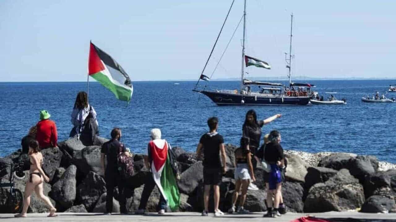 https://www.tp24.it/immagini_articoli/12-09-2025/1757653685-0-global-sumud-flotilla-la-partenza-dalla-sicilia.jpg