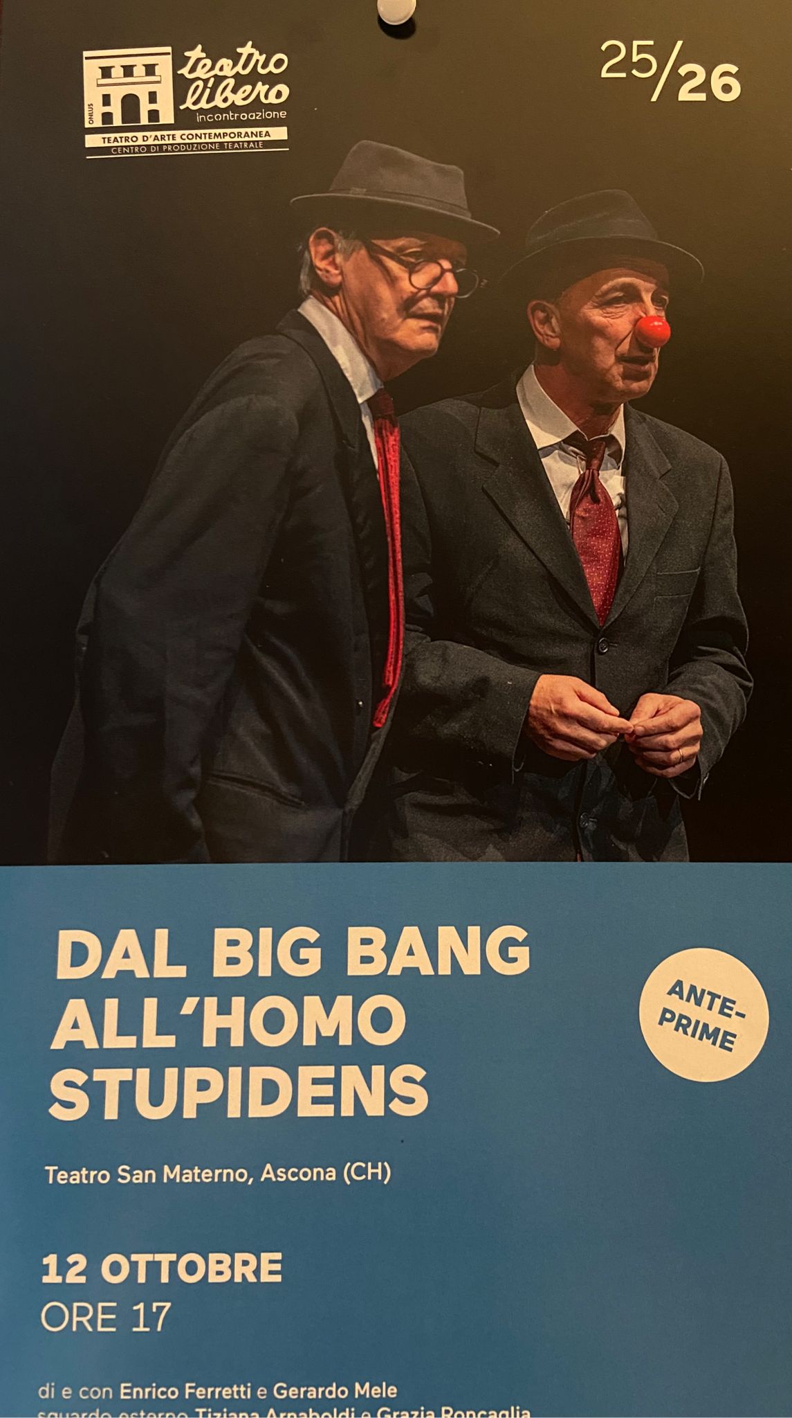 https://www.tp24.it/immagini_articoli/12-10-2025/1760291292-0-dal-big-bang-all-homo-stupidens-l-evoluzione-umana-in-chiave-ironica-al-teatro-libero.jpg