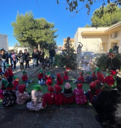 https://www.tp24.it/immagini_articoli/12-12-2025/marsala-a-fontanelle-il-natale-con-i-piccoli-folletti-e-la-guardia-agroforestale-250.jpg