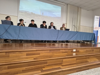 https://www.tp24.it/immagini_articoli/12-12-2025/universita-diffusa-a-trapani-gli-studenti-del-da-vinci-torre-a-scuola-di-parlamento-250.jpg