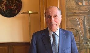 https://www.tp24.it/immagini_articoli/13-05-2026/1778669756-0-schifani-ultimo-nel-gradimento-dei-governatori.jpg
