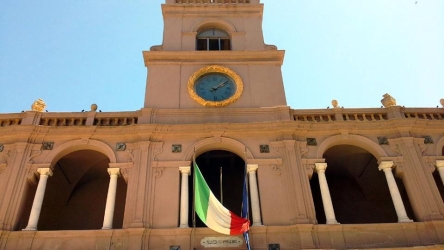 https://www.tp24.it/immagini_articoli/13-05-2026/certi-amori-non-finiscono-lo-curto-sturiano-e-i-ritorni-della-politica-marsalese-250.jpg