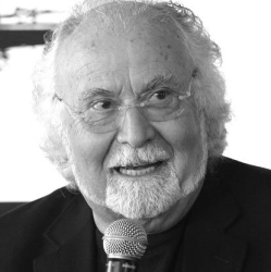 https://www.tp24.it/immagini_articoli/13-05-2026/italo-cucci-nominato-presidente-del-parco-nazionale-di-pantelleria-250.jpg