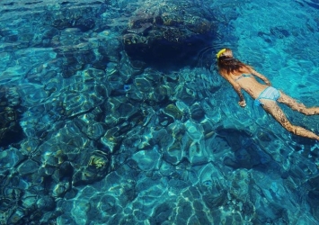 https://www.tp24.it/immagini_articoli/13-07-2026/alle-egadi-fino-a-30-persone-in-mare-con-guide-inesperte-250.jpg