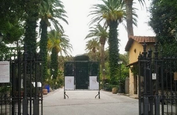 https://www.tp24.it/immagini_articoli/13-08-2026/1786635178-0-trapani-cittadina-segnala-degrado-della-villa-comunale-mi-vergogno-di-vivere-qui.jpg