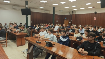https://www.tp24.it/immagini_articoli/13-10-2026/l-istituto-nautico-marino-torre-ricorda-ciaccio-montalto-un-incontro-al-tribunale-di-trapani-tra-memoria-e-legalita-250.jpg