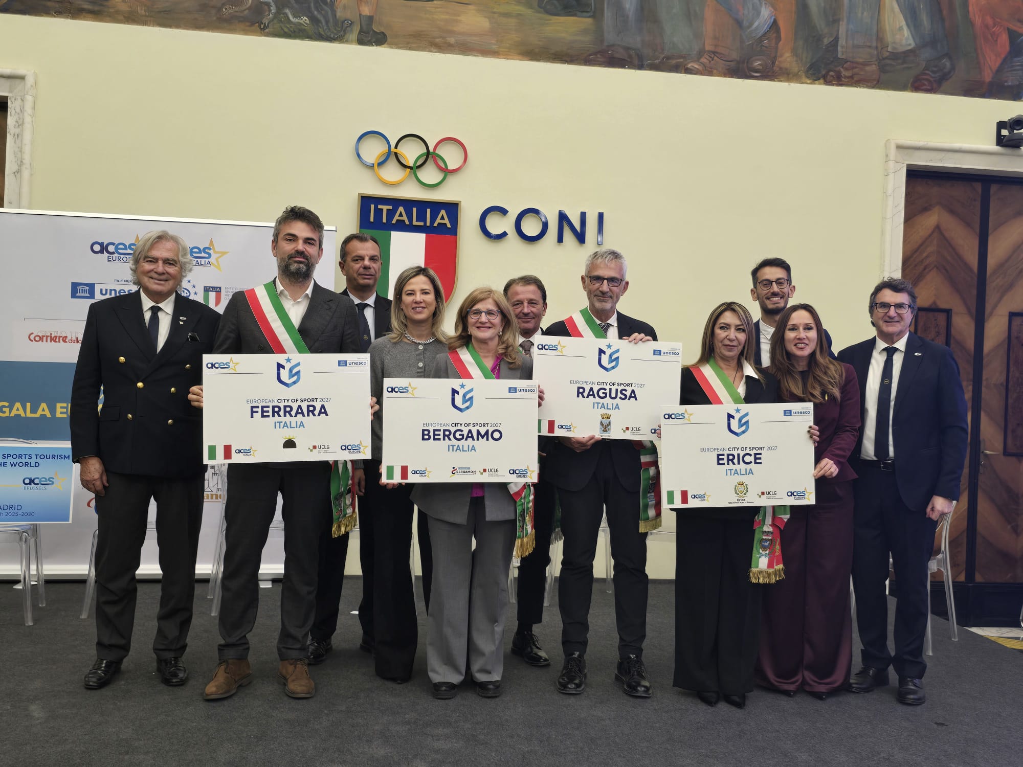 https://www.tp24.it/immagini_articoli/13-11-2025/1763026954-0-erice-al-37-gala-european-city-of-sport-di-roma-premiata-come-citta-europea-dello-sport.jpg