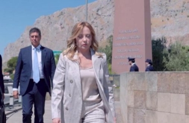https://www.tp24.it/immagini_articoli/14-07-2026/giorgia-meloni-a-palermo-lo-stato-non-abbandona-questa-citta-pronti-a-inviare-l-esercito-250.jpg