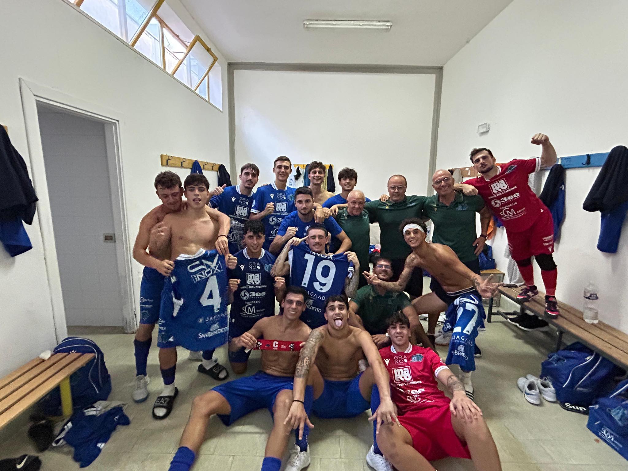 https://www.tp24.it/immagini_articoli/14-09-2025/1757881213-0-esordio-vincente-in-coppa-divisione-per-il-marsala-futsal-battuto-il-cus-palermo.jpg