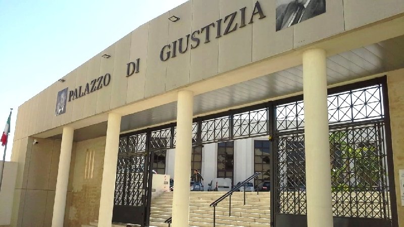 https://www.tp24.it/immagini_articoli/14-10-2026/1791965782-0-marsala-caporalato-4-anni-di-carcere-a-un-imprenditore-sfruttati-13-lavoratori.jpg